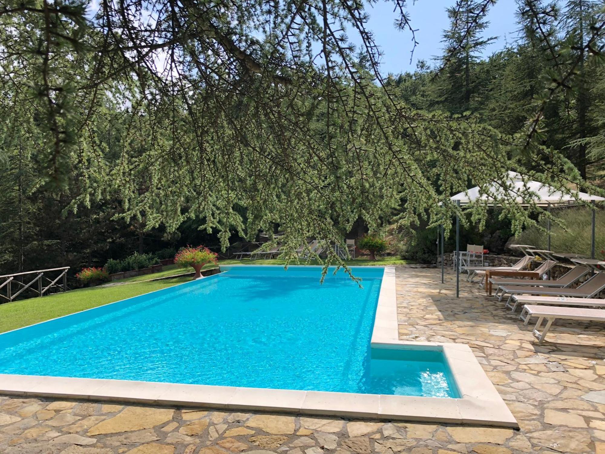 Borgo Di Camporsevoli Villa Eksteriør bilde