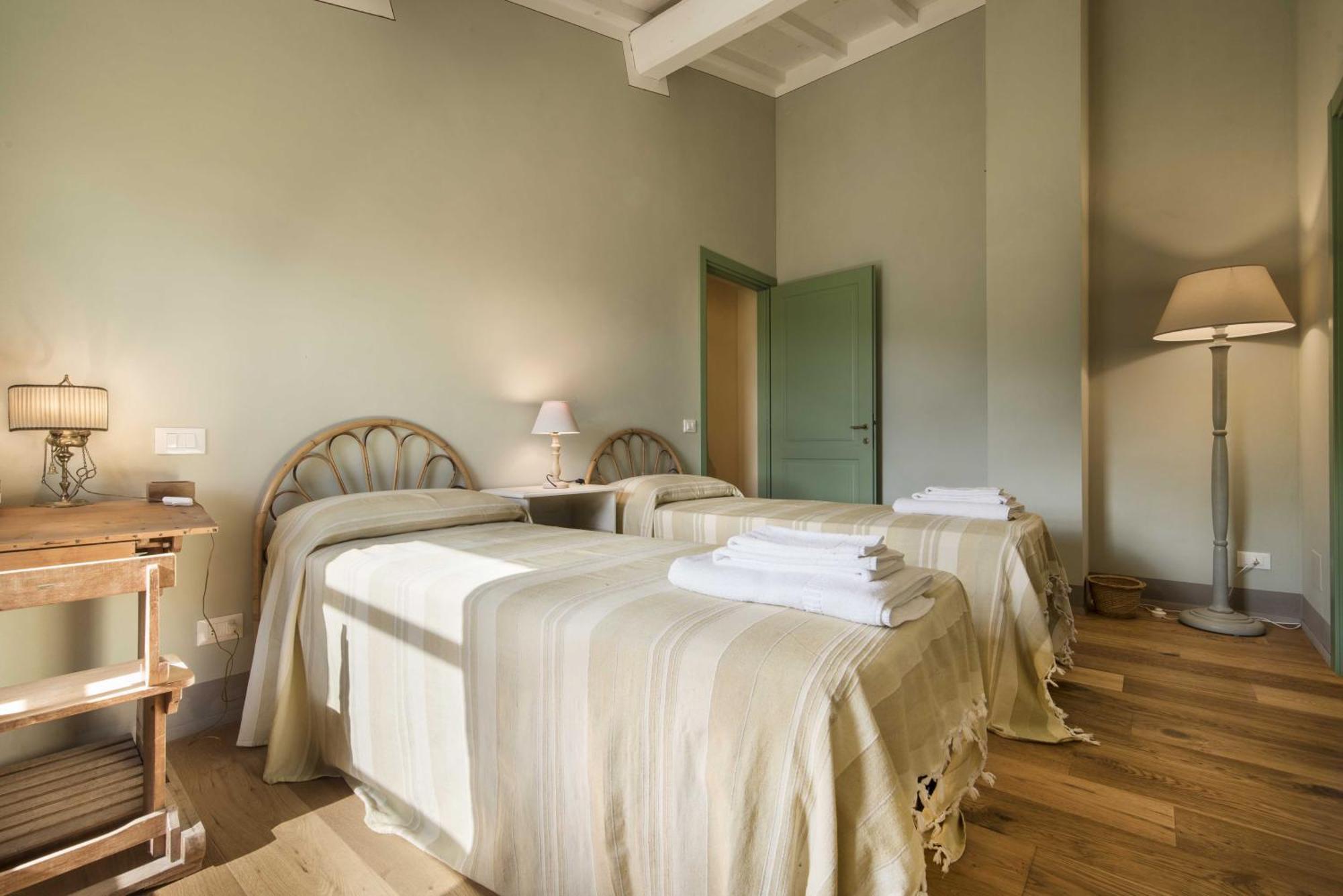 Borgo Di Camporsevoli Villa Eksteriør bilde